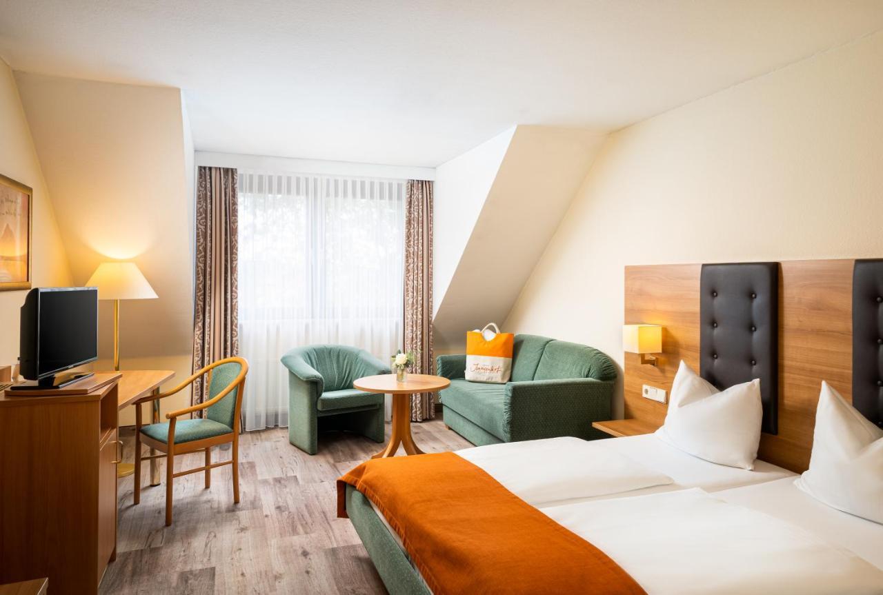 Hotel-Residenz Immenhof Maikammer Exteriör bild
