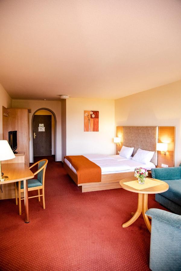 Hotel-Residenz Immenhof Maikammer Exteriör bild